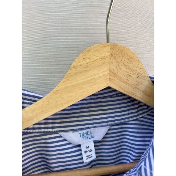 Time and Tru Women’s Striped Botton Down shirt size M - Picture 4 of 5